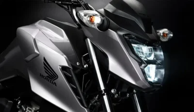 Lanterna e Farol em LED Lanterna e Farol em LED da CG 160 Fan