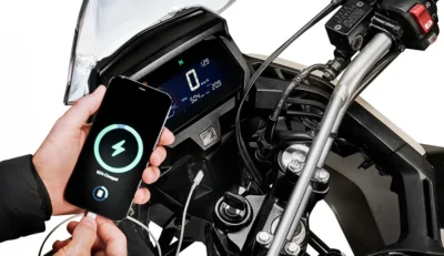 Entrada USB-C Entrada USB-C da Sahara 300